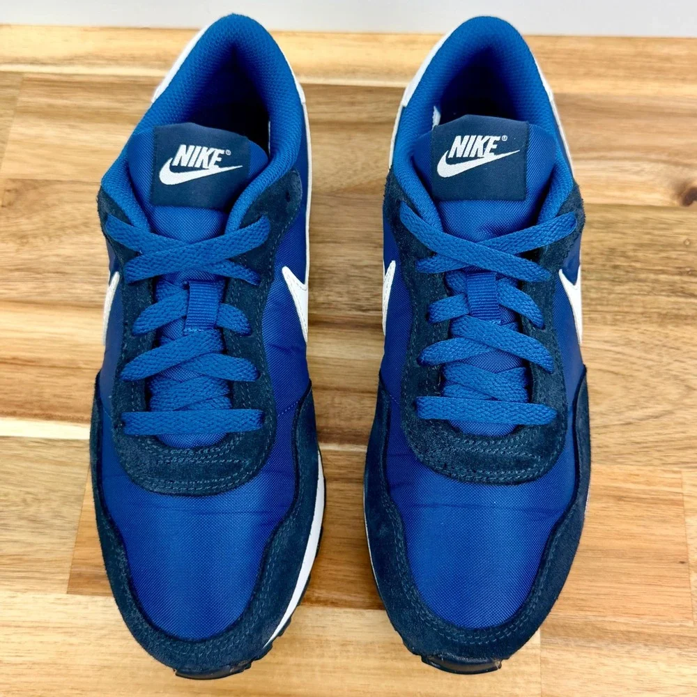 Nike MD Valiant Marina/White/Armory Navy Athletic Shoes Sneakers Kids Size 4.5Y